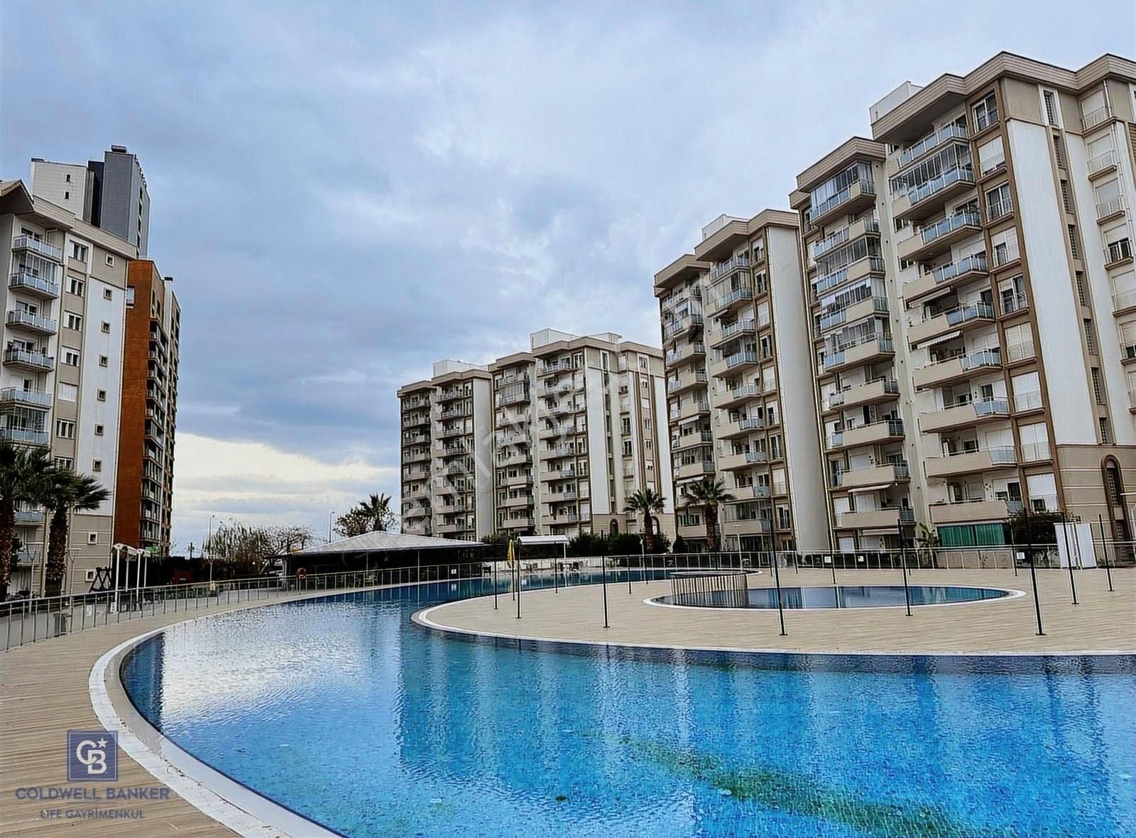 Çiğli Ataşehir Satılık Daire Mavişehir Karya Sitesi Satılık 3+1 Lüks Daire