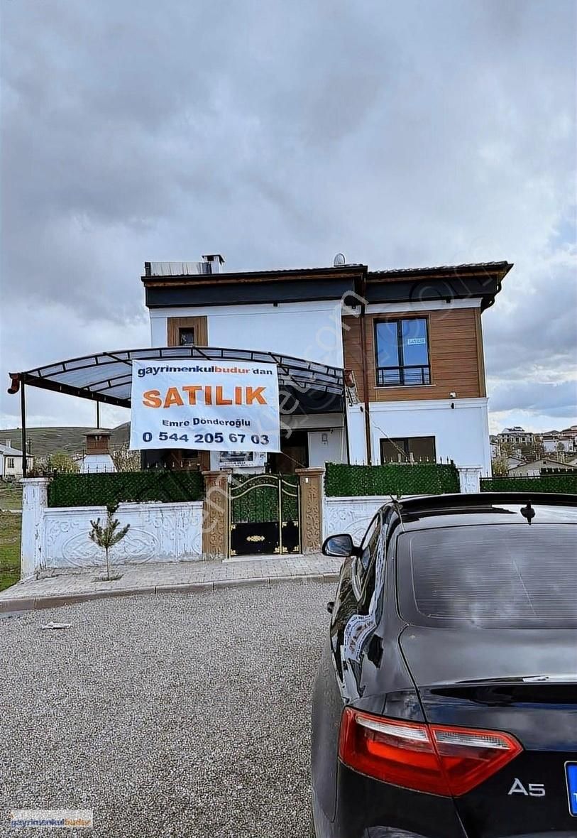 Sivas Merkez Karşıyaka Satılık Villa Gayrimenkulbudur ! Karşıyakada Cadde Üzeri Satılık Villa