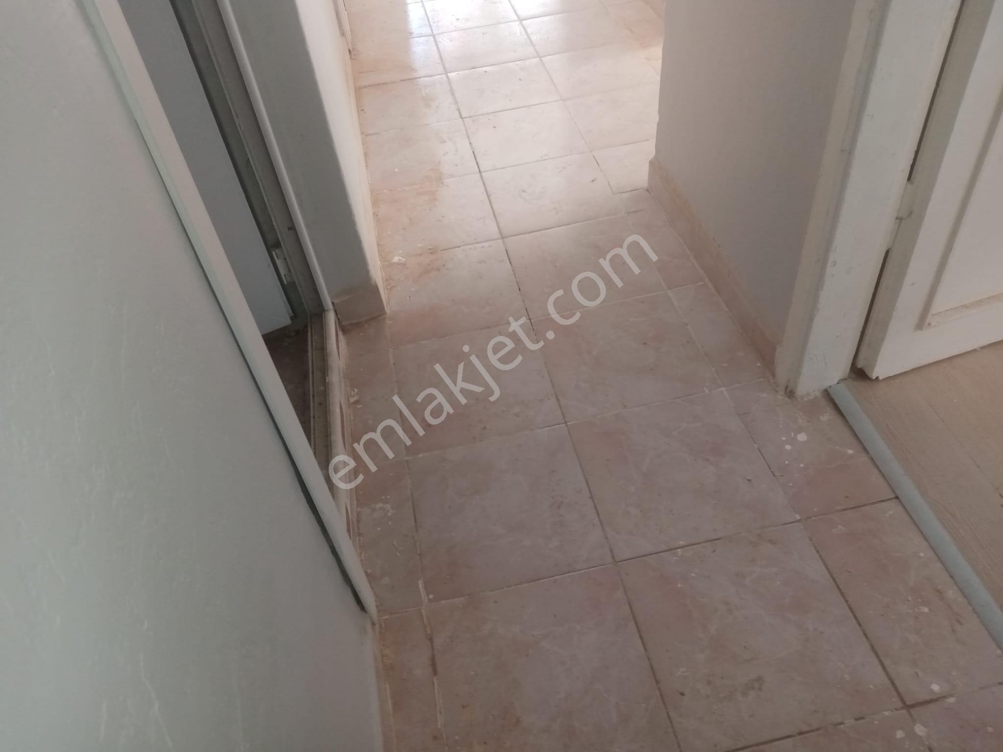 Birlik Caddesinde 2+1 Satılık Daire - Görsel 15