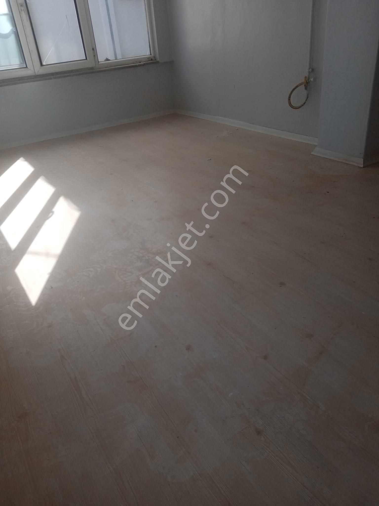 Birlik Caddesinde 2+1 Satılık Daire - Görsel 16