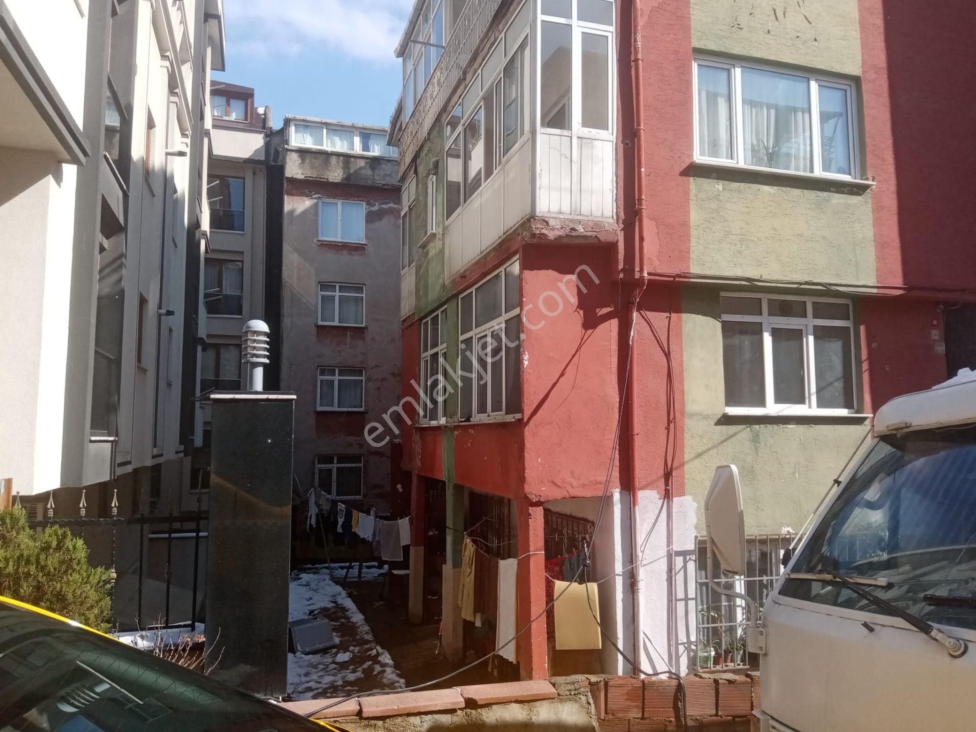 Ümraniye İstiklal Satılık Daire Birlik Caddesinde 2+1 Satılık Daire