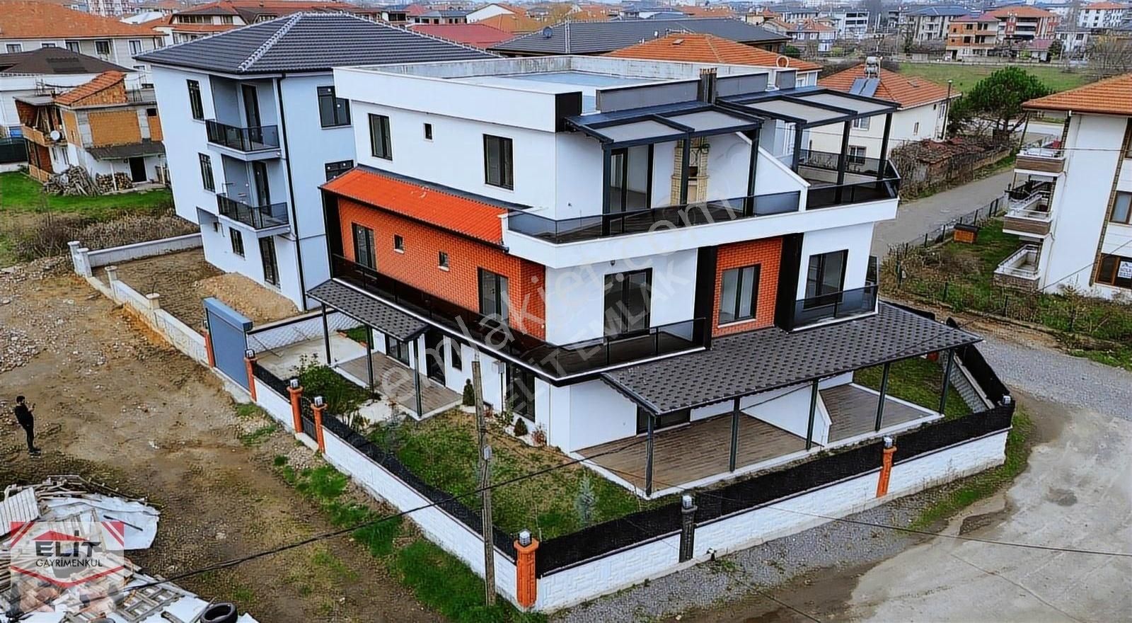 Karasu Aziziye Satılık Villa Karasuda Satılık Sıfır Lüks 5+1 Villa