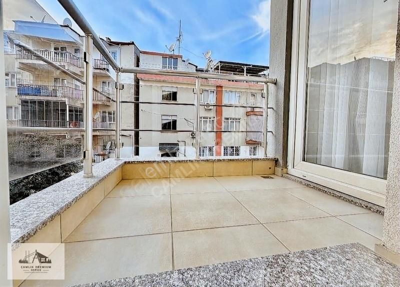 Sırakapılar Mahallesinde Satılık Lüks 1+1 Arakat Eşyalı Daire - Görsel 5