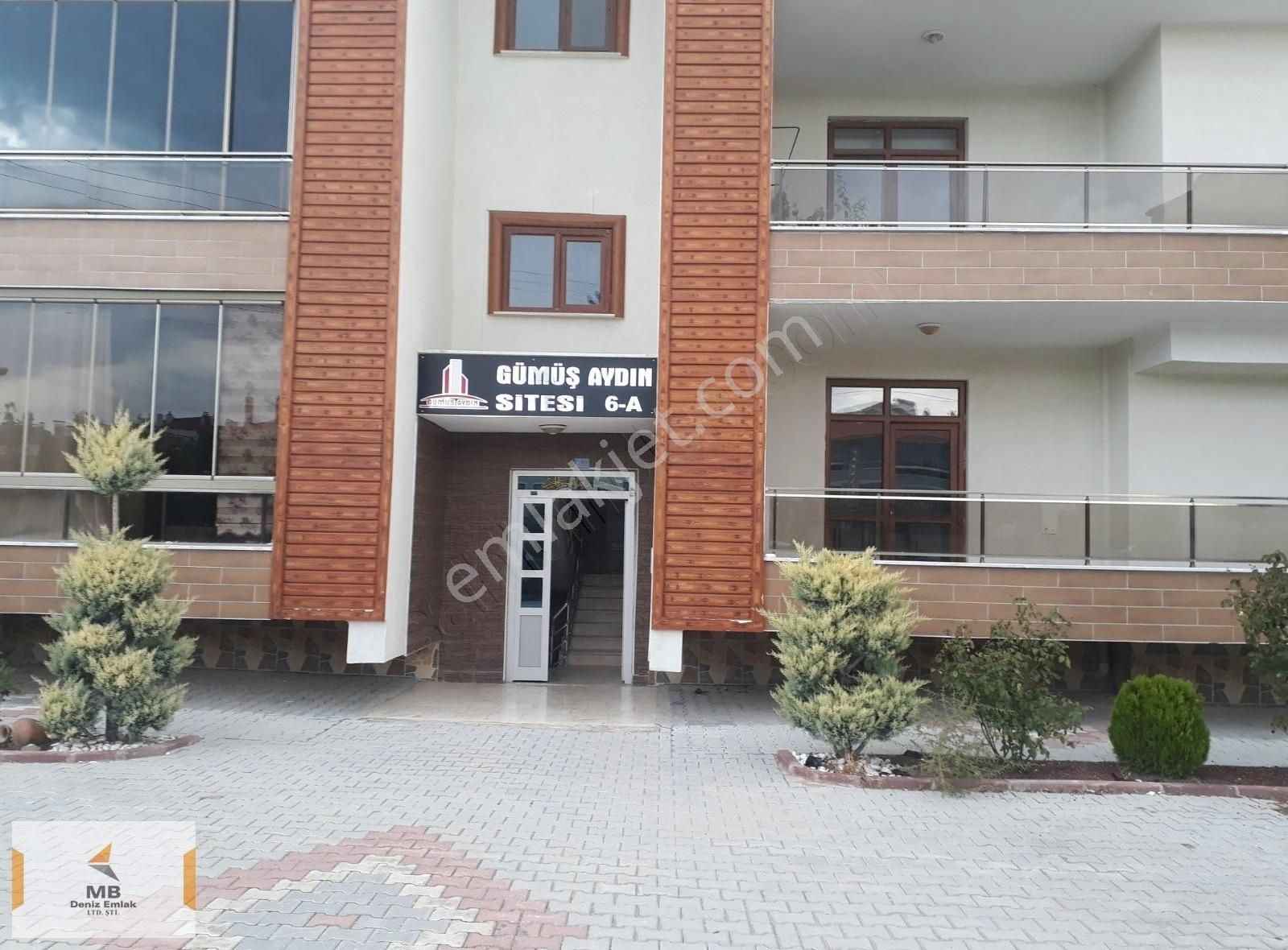 Selçuklu Parsana Kiralık Daire Parsana Mahallesinde 3+1 Kış Bahceli Dairemiz Kiralıktır