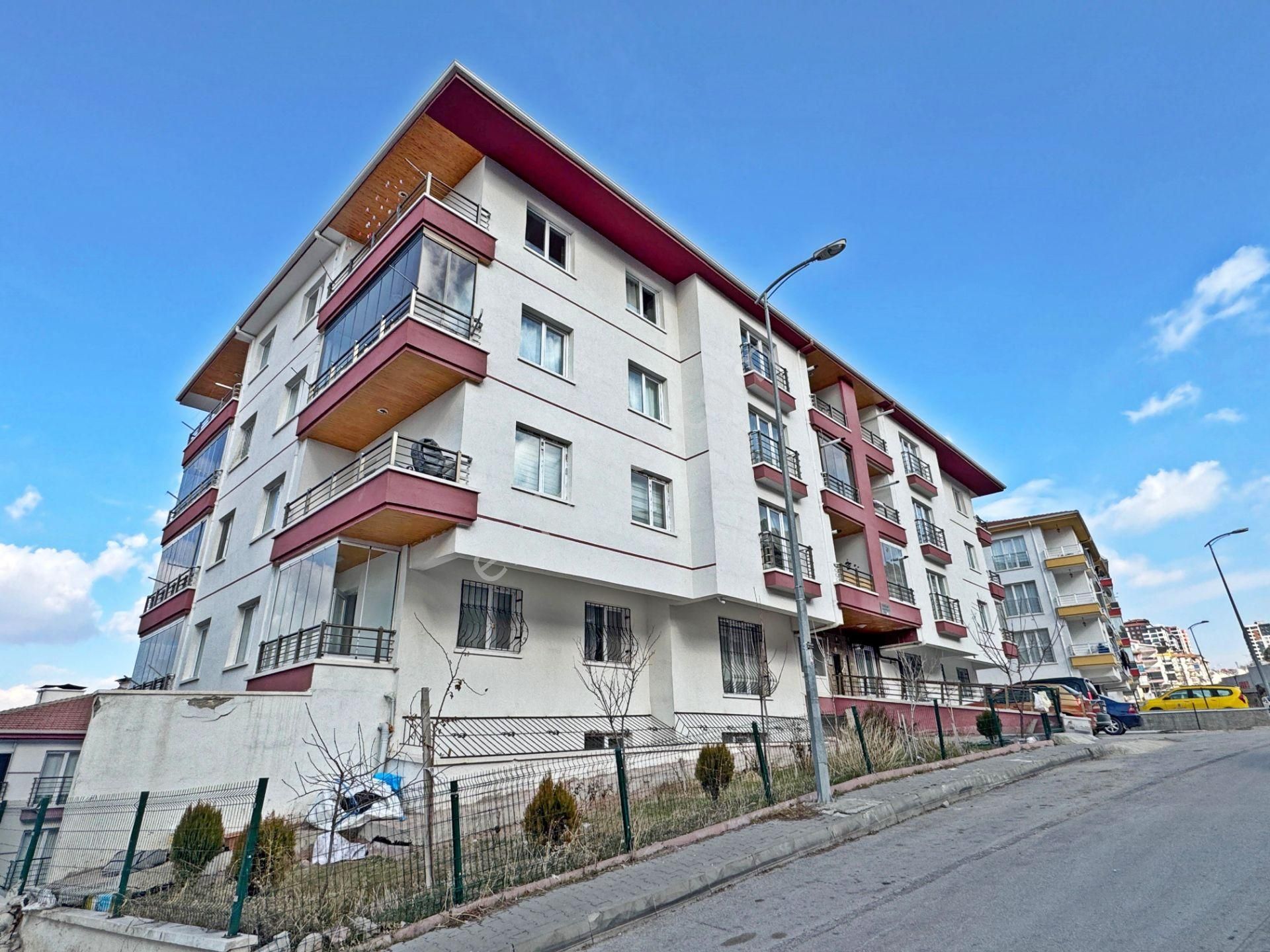 Keçiören Yükseltepe Satılık Daire 3+1 1.kat Cepheleri Açık Cadde Yakını 2cam Balkon Krediye Uygun