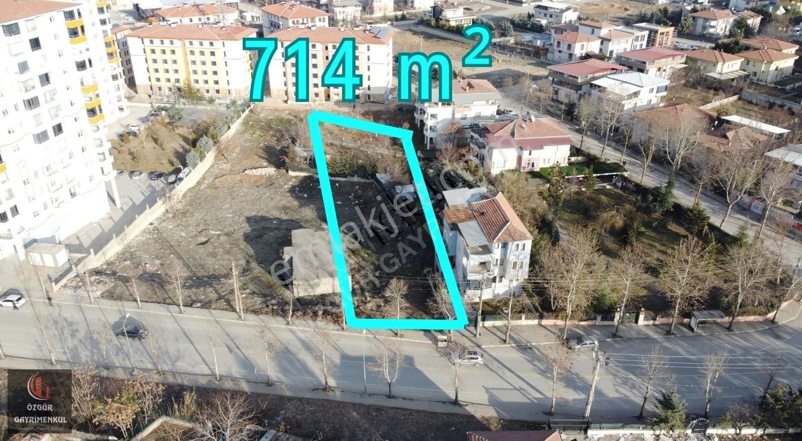 Yeşilyurt Yakınca Satılık Konut İmarlı Özgür'den Yakınca'da 714 M² İmarlı Fırsat Arsa