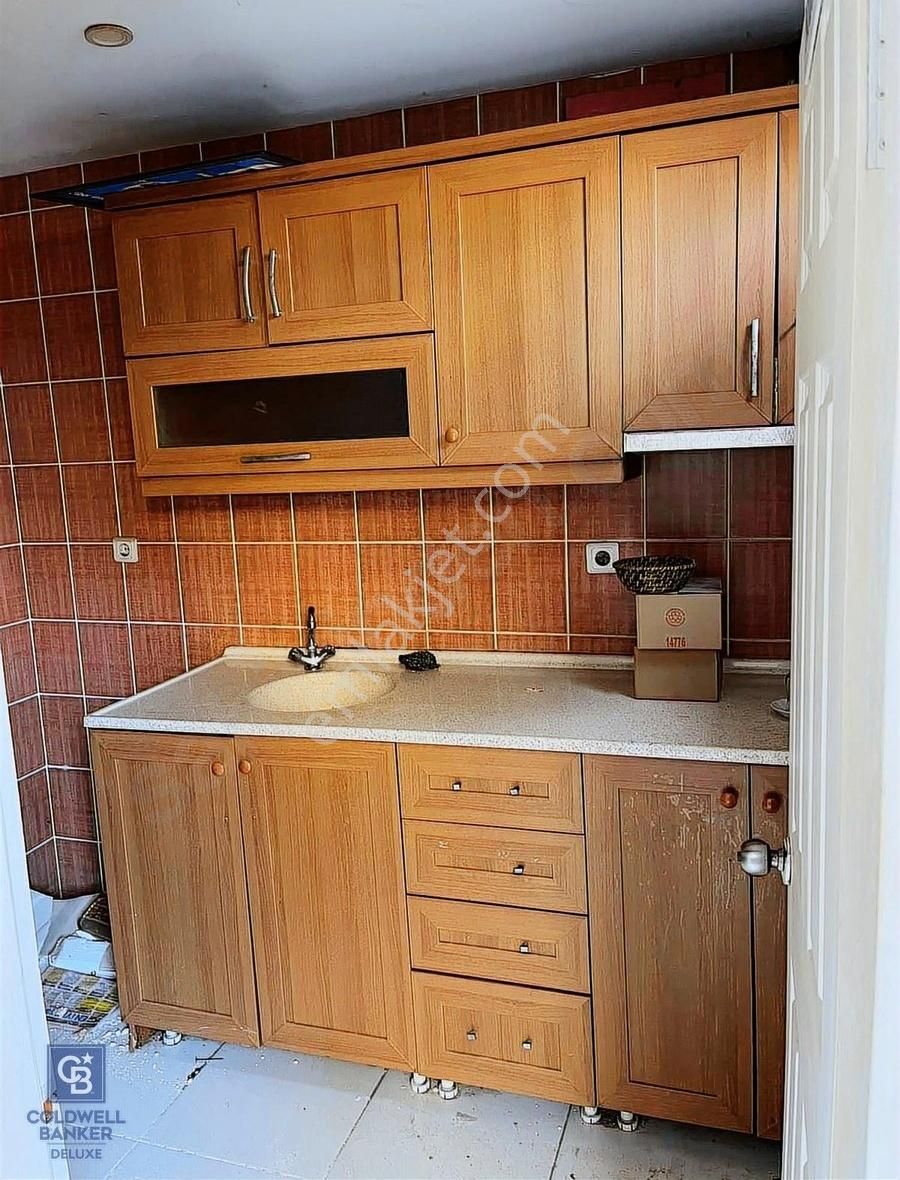 Maltepe Feyzullah Kiralık Depo Bağdat Cad Minibüs Yolu Üzeri Merkezii Lokasyonlu 160m2 Dük Depo