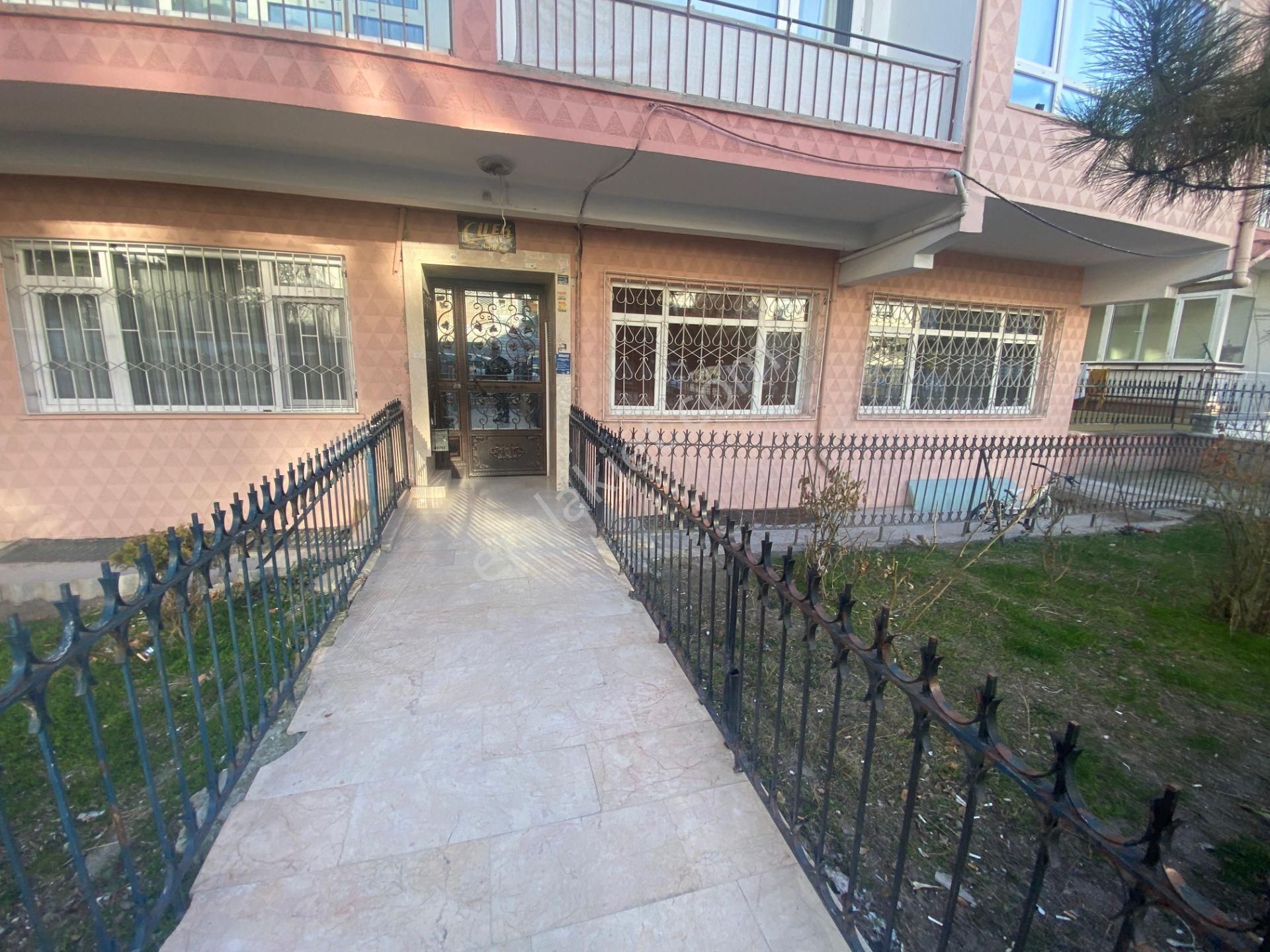 Keçiören Yakacık Kiralık Daire Fatih Caddesine 70 Metre 2+1 Düz Giriş Balkonlu Ön Cephe