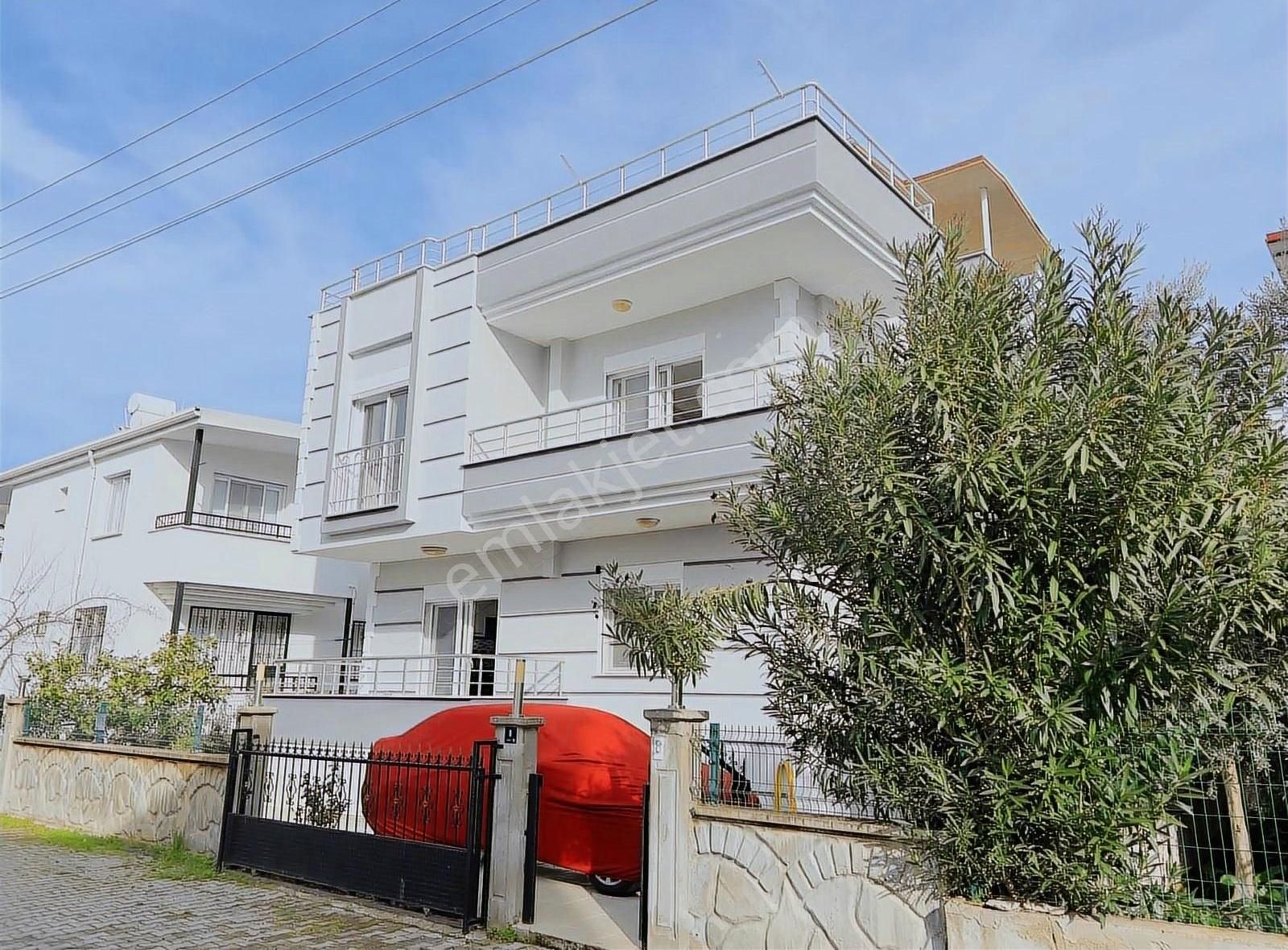 Didim Mavişehir Satılık Villa Plaja Net 70m Mesafede Müstakil 3+1 Masrafsız Villa