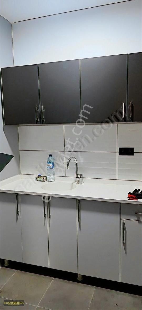 Erenler Erenler Satılık Dükkan & Mağaza Erenler Meydan 54 Avm De Satılık 132 M² Dükkan