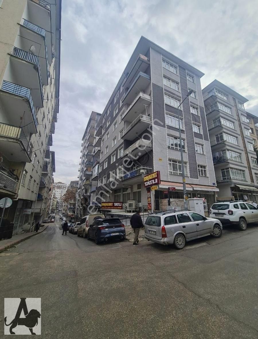 Yenimahalle Demetlale Kiralık Daire Arslan Emlak'tan 3+1 Boş Metroya Caddeye Yakın Kiralık Daire