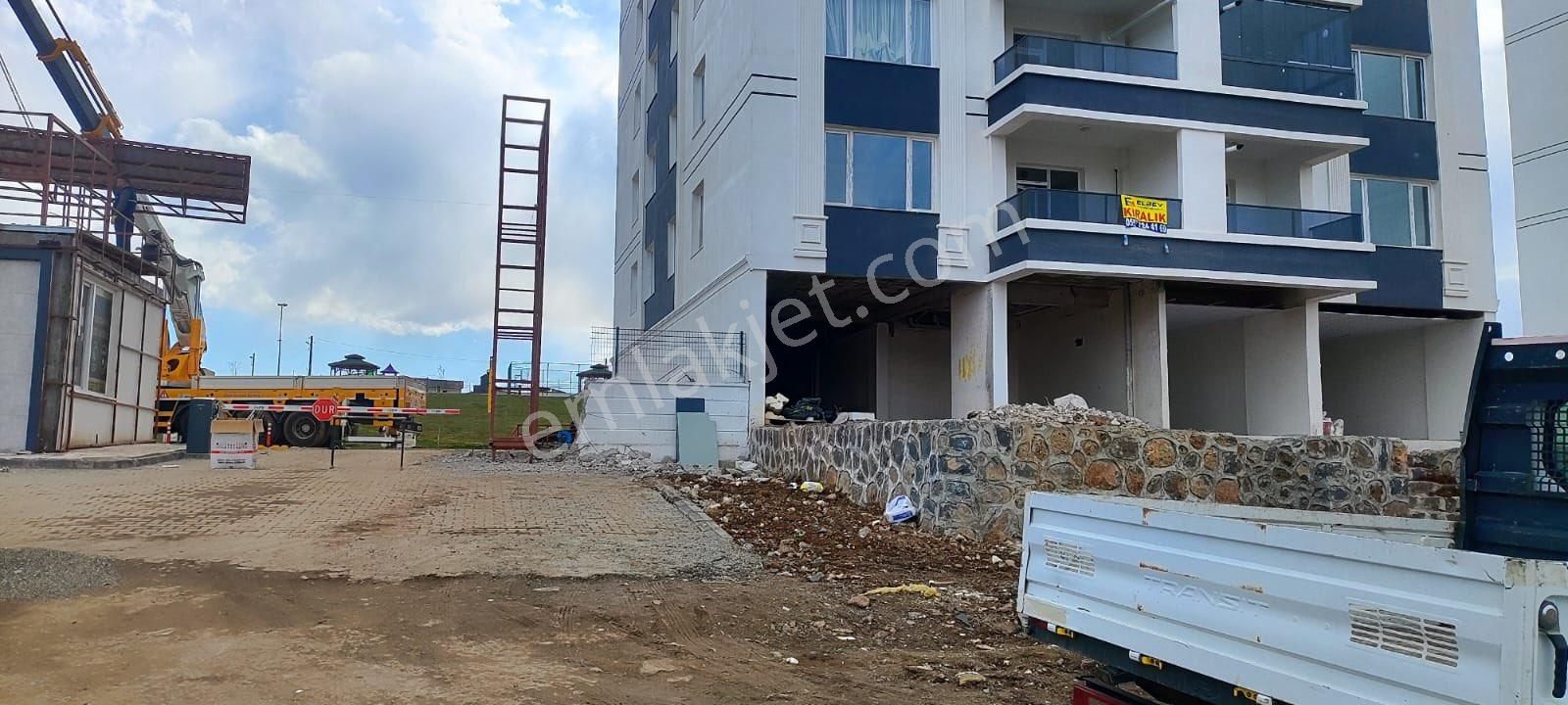 Kayapınar Talaytepe Satılık Dükkan & Mağaza Stadyum Yanı Özay Yapıda Satılık 154 M2 Köşe Dükkan