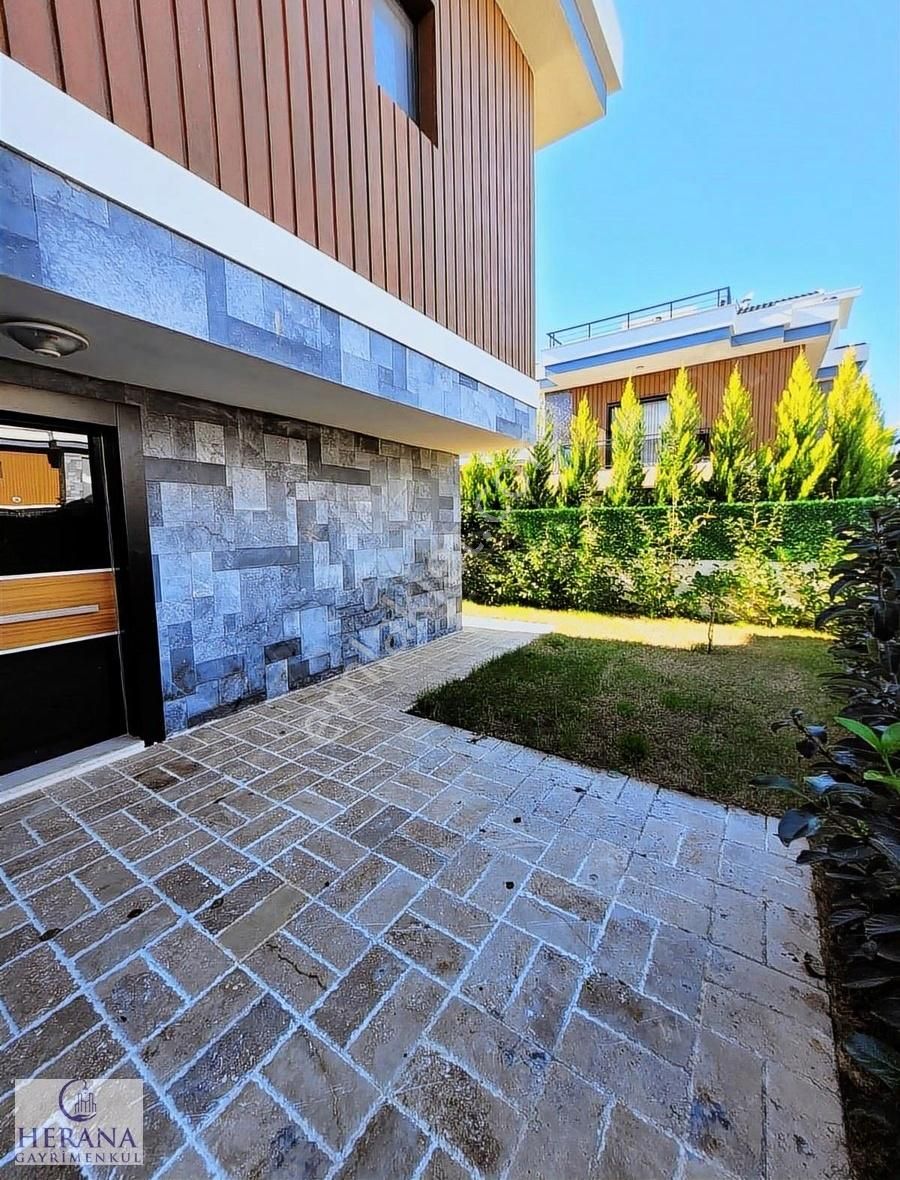 500 M2 Arsa İçinde Denize 300 M Tam Müstakil Satılık Villa - Görsel 16