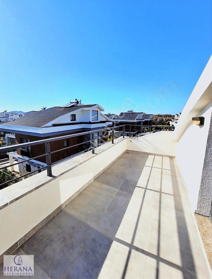 500 M2 Arsa İçinde Denize 300 M Tam Müstakil Satılık Villa - Görsel 7