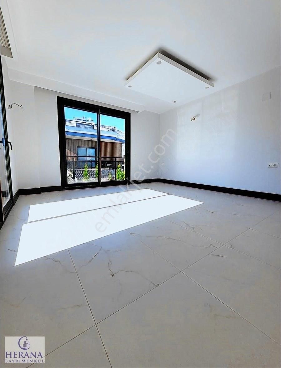 500 M2 Arsa İçinde Denize 300 M Tam Müstakil Satılık Villa - Görsel 21