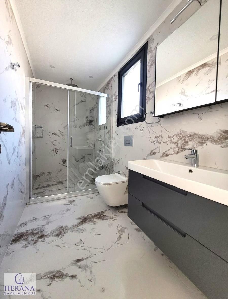 500 M2 Arsa İçinde Denize 300 M Tam Müstakil Satılık Villa - Görsel 4