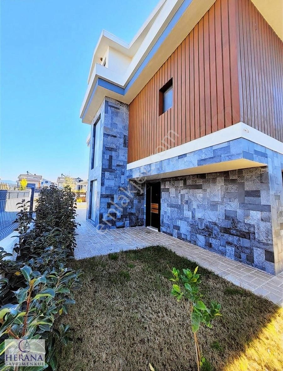 500 M2 Arsa İçinde Denize 300 M Tam Müstakil Satılık Villa - Görsel 19