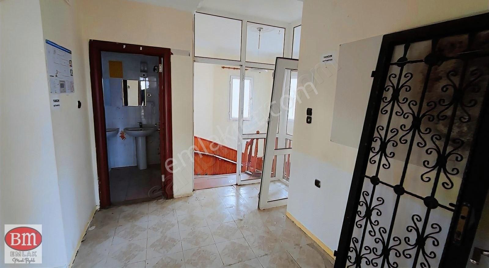 Bm''den Viranşehirde Cadde Üzeri Ticari Nitelikli 410m2 Villa - Görsel 13