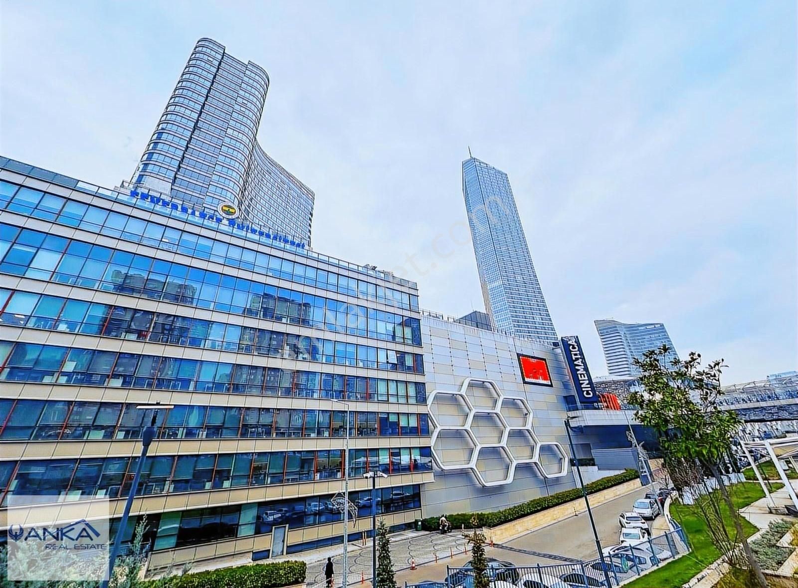 Ataşehir Atatürk Satılık Ofis Anka Real Estate / Metropol İstanbul 1+1 Geniş Ofis 