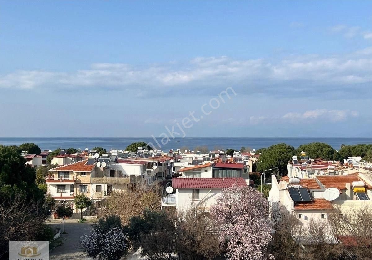 Kuşadası Güzelçamlı Satılık Daire Kuşadası Güzelçamlı'da Denize 300m Ve Kapanmaz Deniz Manzaralı 3+1 170 M2 Daire