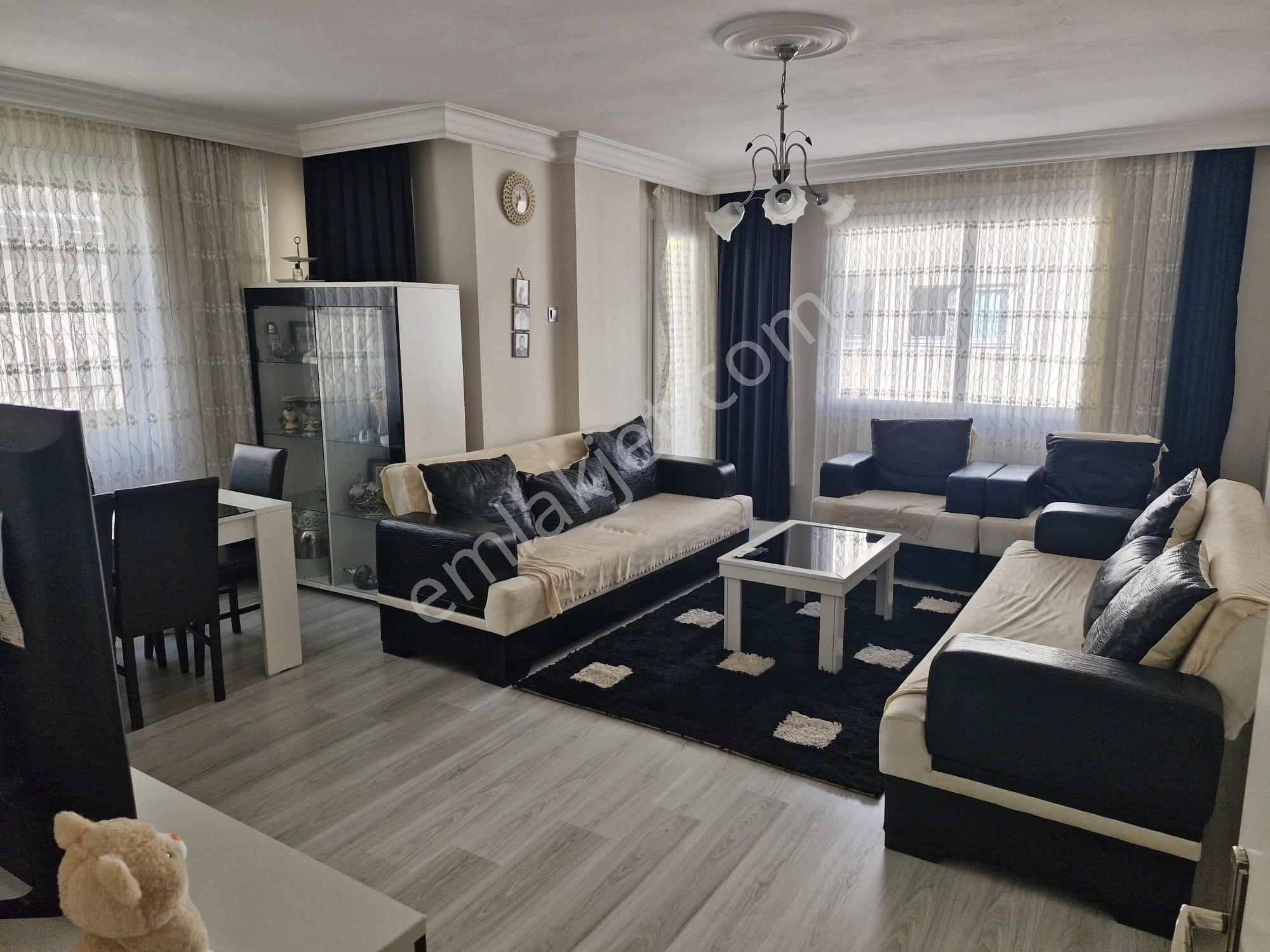 Yenişehir Cumhuriyet Satılık Daire Yenişehir Cumhuriyet Mah.de Palm City Civ. Full Yapılı 3+1 Daire