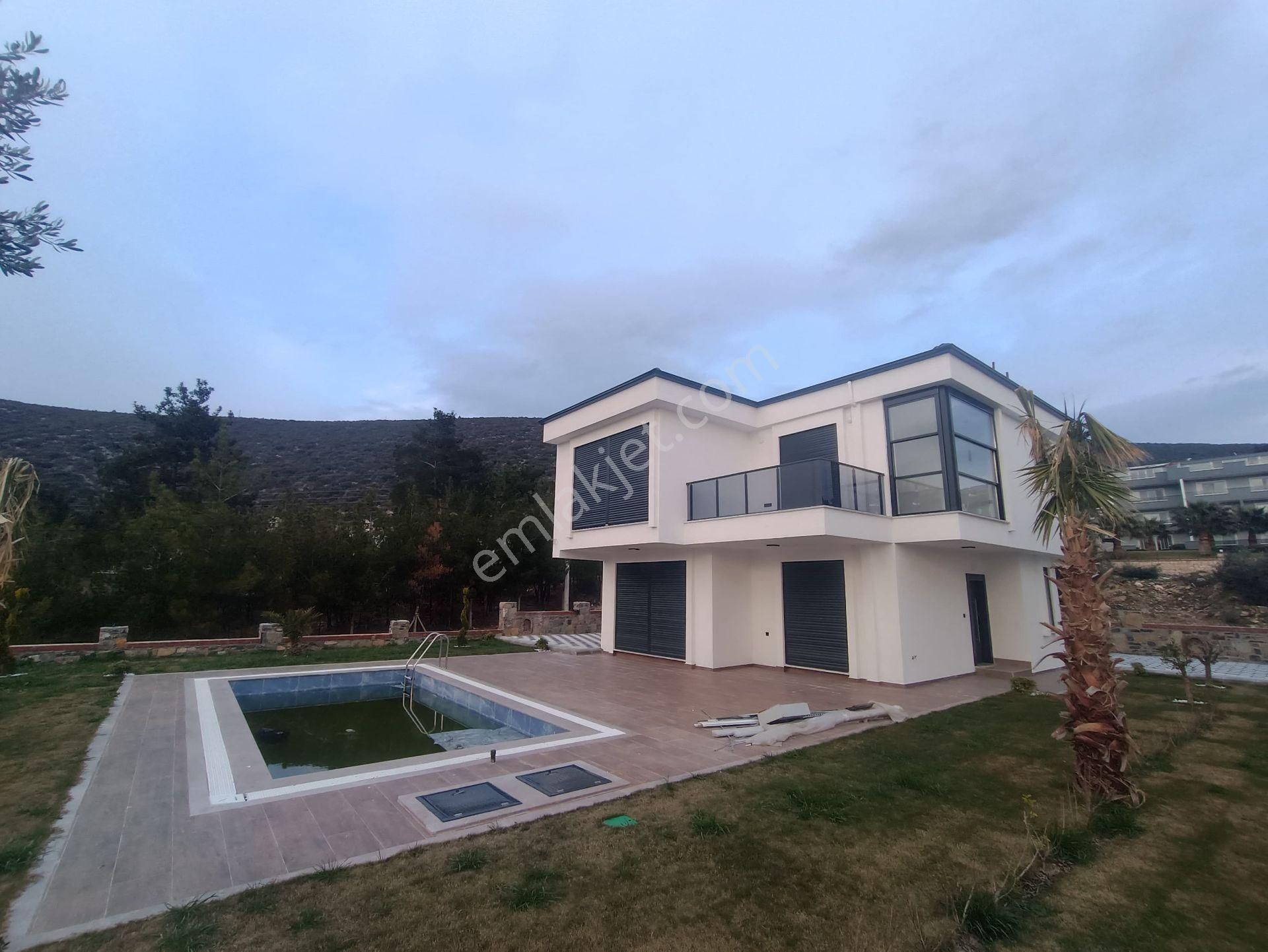 Didim Akbük'te Satılık Ultra Lüks Villa 4+1 Full Deniz Manzaralı - Görsel 3