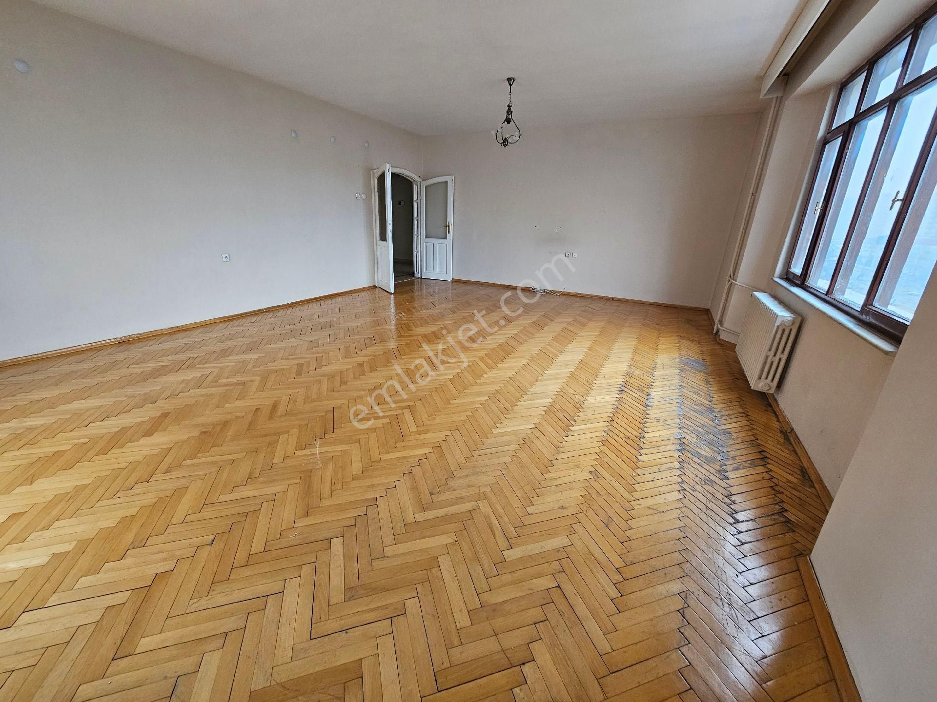 Kocasinan Erciyesevler Kiralık Daire Sahibinden Ķiralık Daire 180 M2 Sivas Caddesi Üzerinde