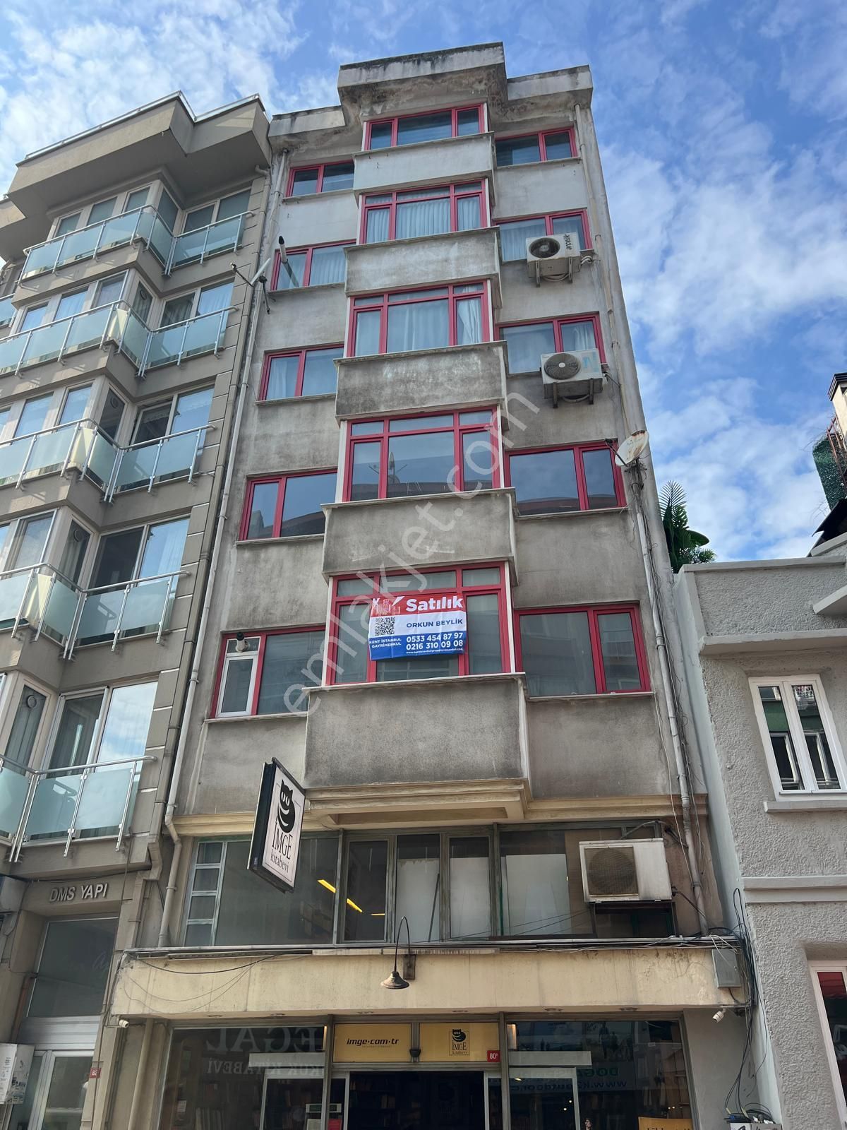 Kadıköy Caferağa Satılık Daire Kadıköy Mühürdar'da Sahile Paralel,asansörlü Geniş 85m2 Satılık