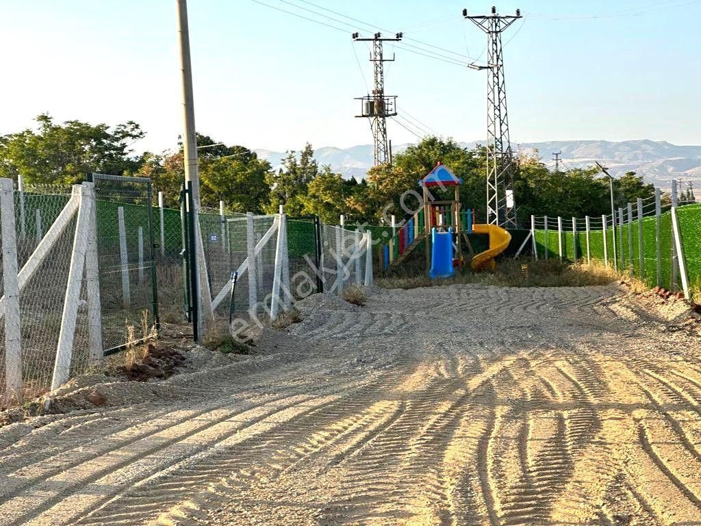 Polatlı Macun Satılık Bağ & Bahçe Temelli' De Elektrik Ve Suyu Yapılı Satılık Hobi Bahçesi