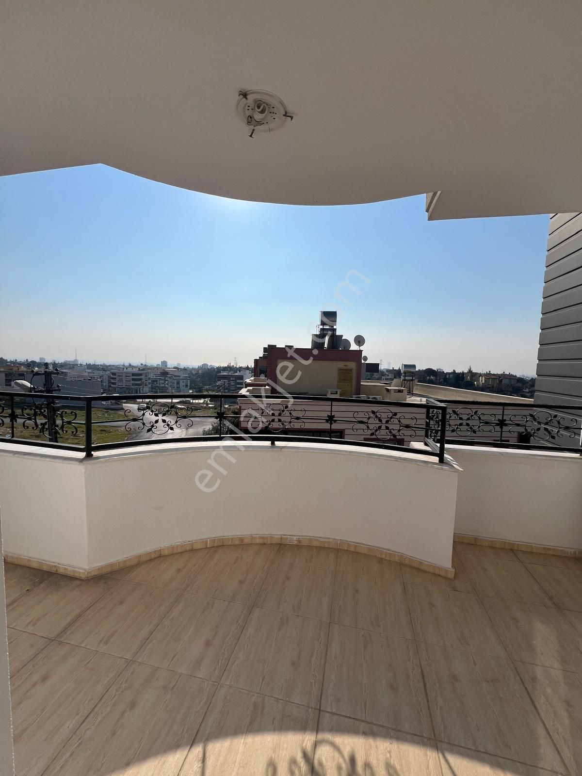 Aziz Emlak’tan Korukent’te Satılık Üç Katlı Altı Dükkan Üstteki Daireler 4 + 1 Bağımsız Mutfak - Görsel 5