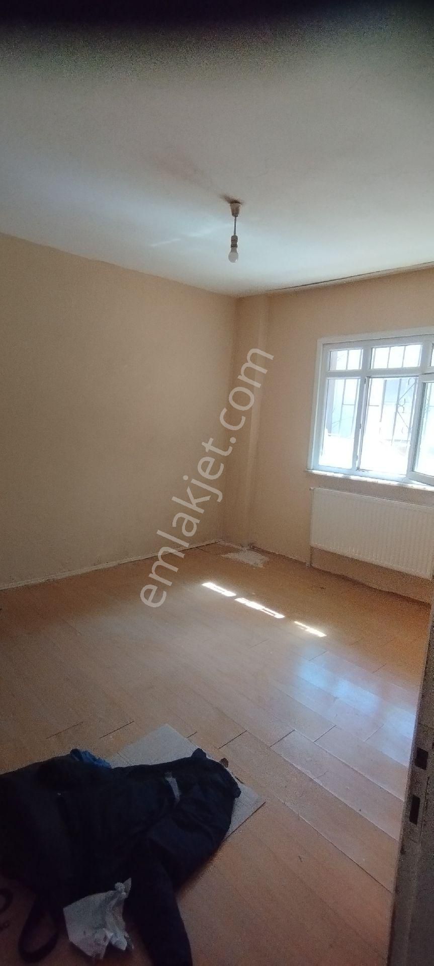 Sultanbeyli Ahmet Yesevi Kiralık Daire Kiralık 2+1 Giriş Kat