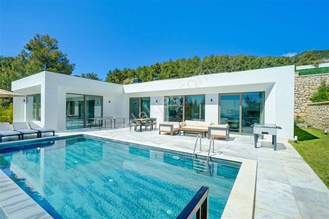 Antalya Kaş Günlük Kiralık Villa Kalkan'da Jakuzili Lüks Villa Earth