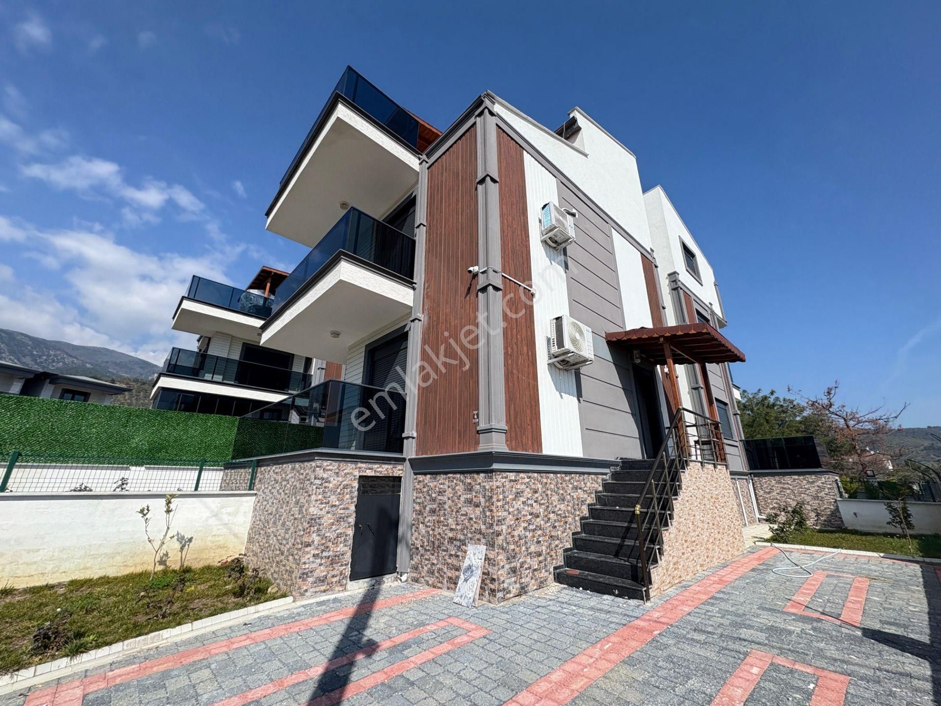 Balıkesir Edremit Denize Sıfır Satılık Villa Kumsaldan Oksijen Cenneti Gürede Lüks Tasarım_3+1_sıfır Villa*