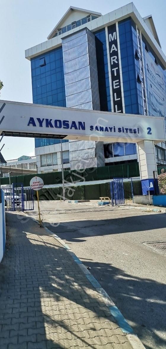 Başakşehir İkitelli OSB Kiralık Dükkan & Mağaza Demirden Aykosanda Dışa Cephe 300 M2 İmalata Uygun İşyeri