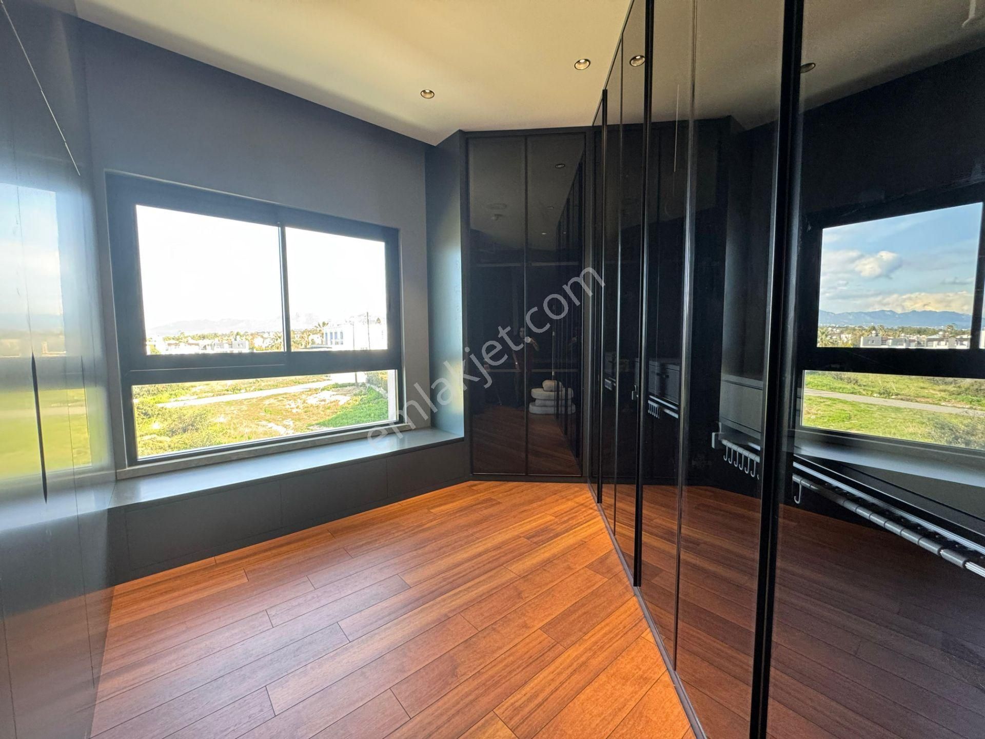 Girne Çatalköy'de Denize Sıfır Tek Yetkili Satılık 5+1 Premium Villa !!! - Görsel 19