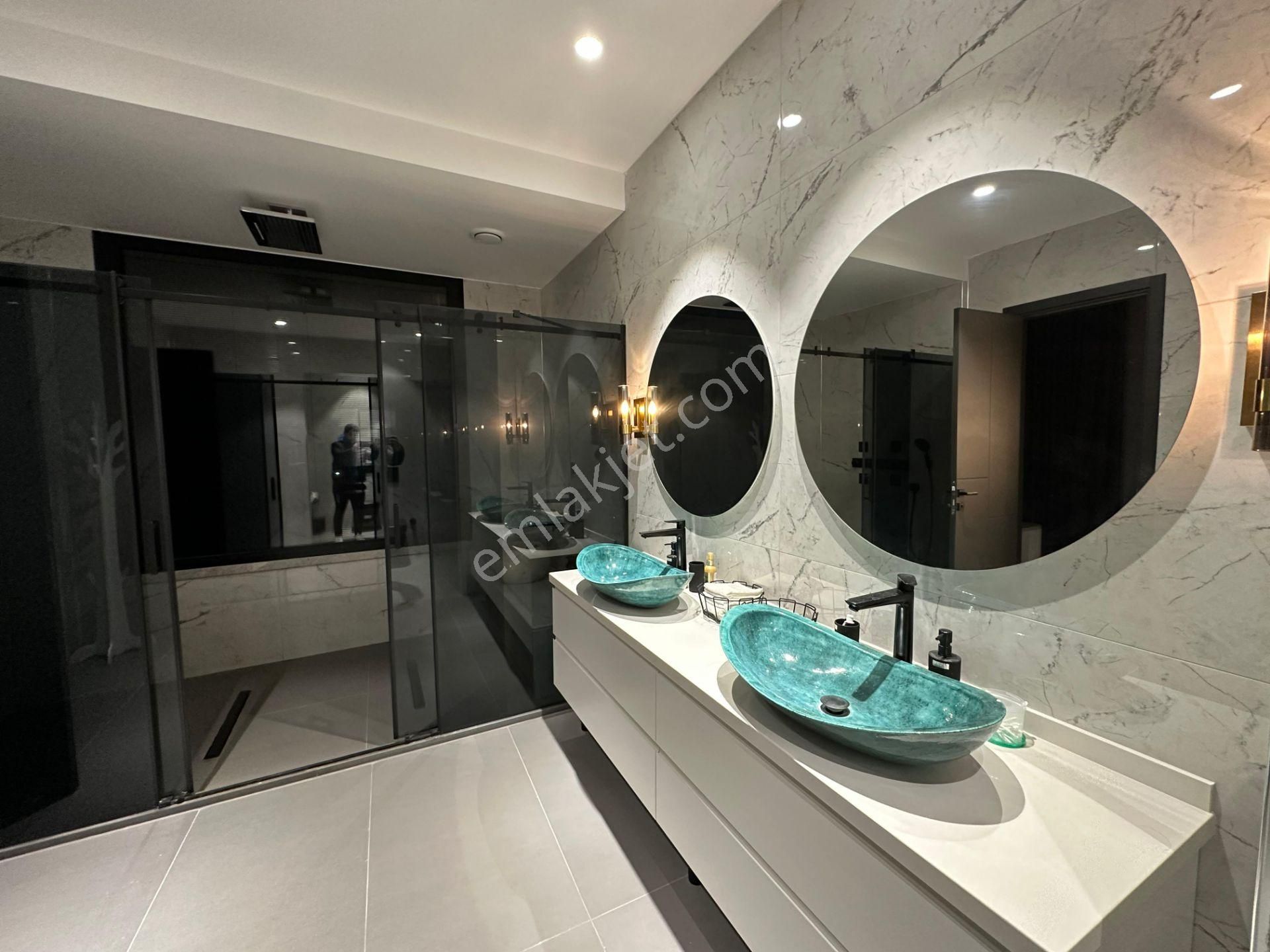 Girne Çatalköy'de Denize Sıfır Tek Yetkili Satılık 5+1 Premium Villa !!! - Görsel 23