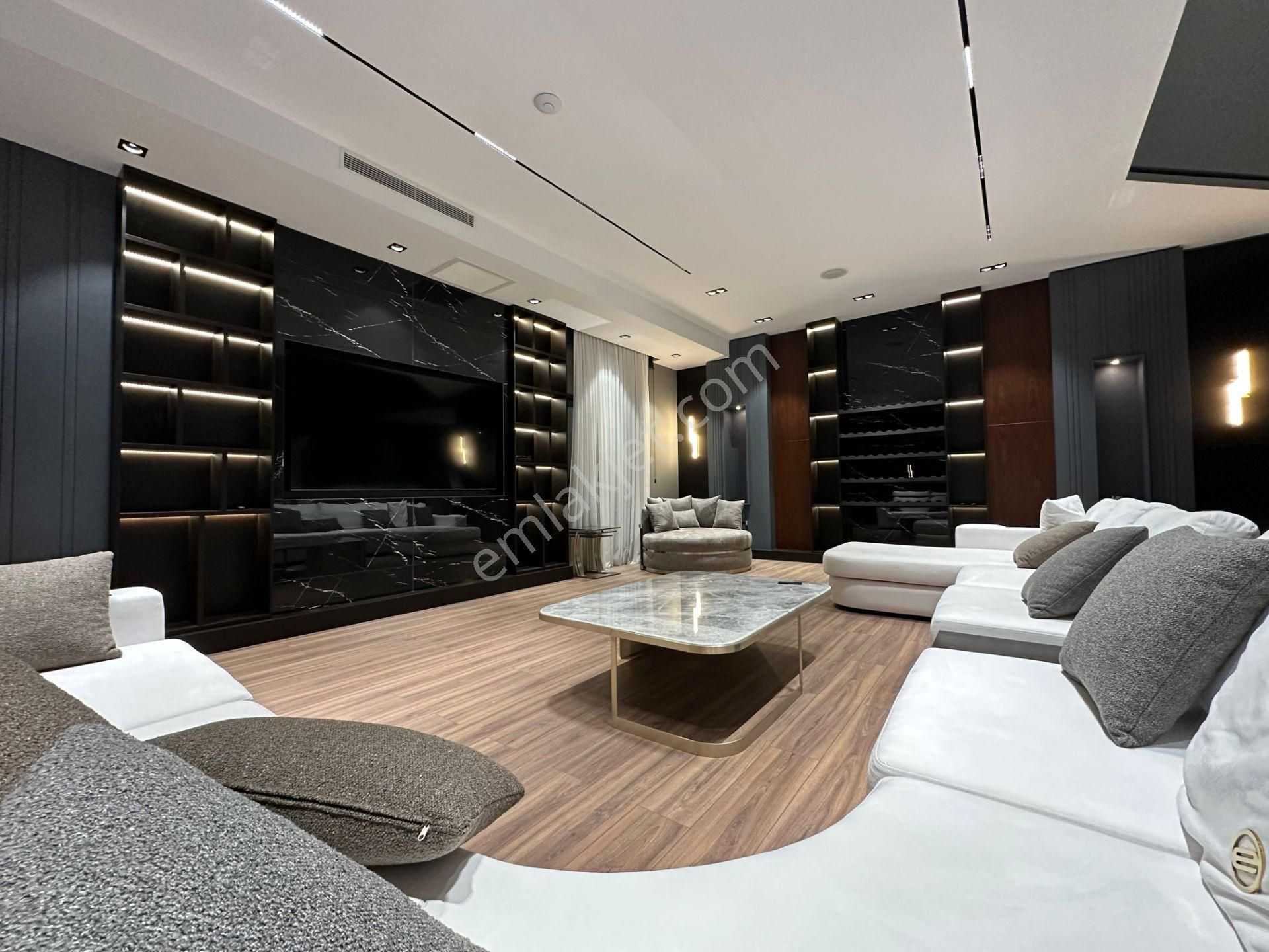 Girne Çatalköy'de Denize Sıfır Tek Yetkili Satılık 5+1 Premium Villa !!! - Görsel 11