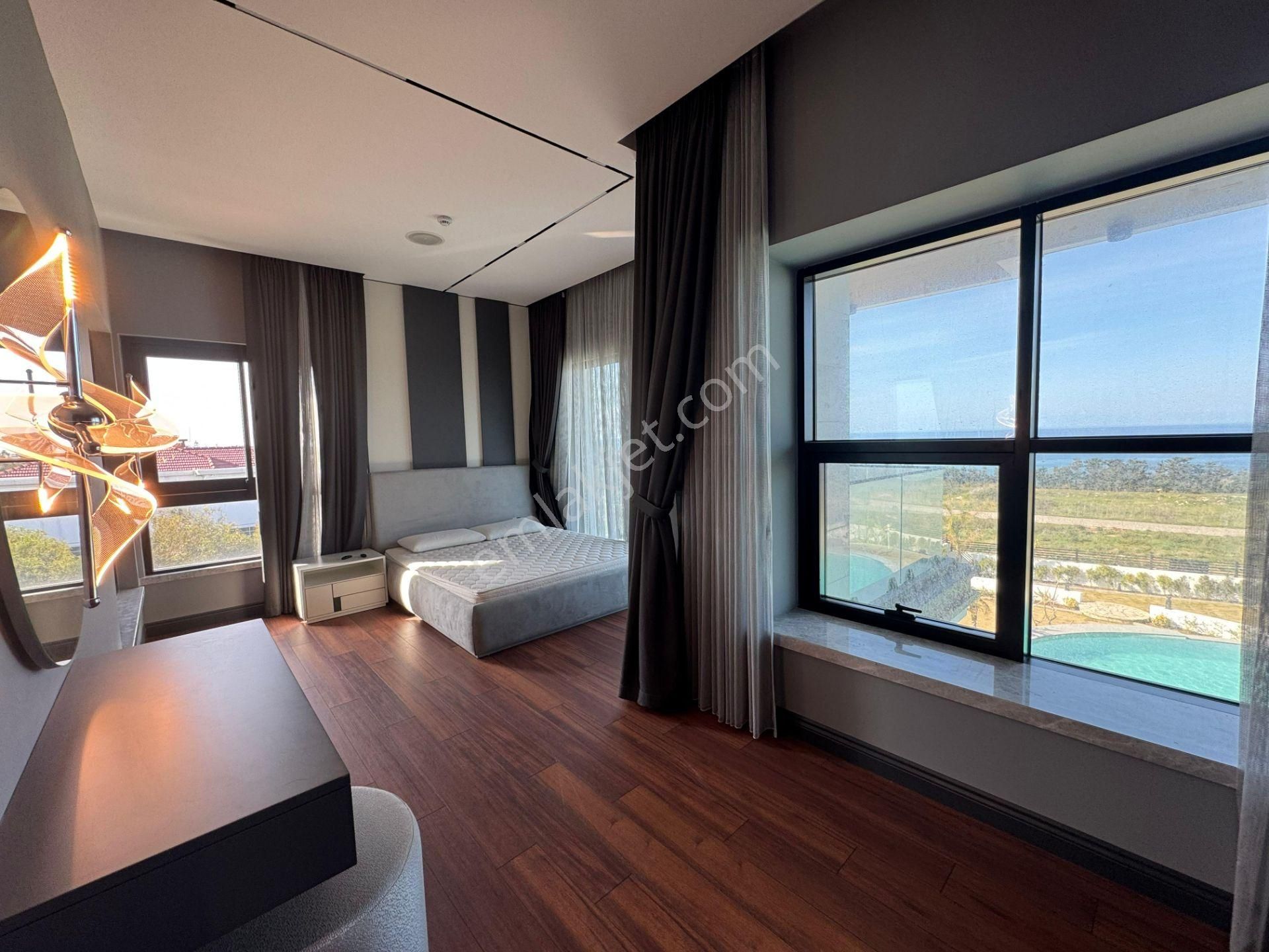 Girne Çatalköy'de Denize Sıfır Tek Yetkili Satılık 5+1 Premium Villa !!! - Görsel 20
