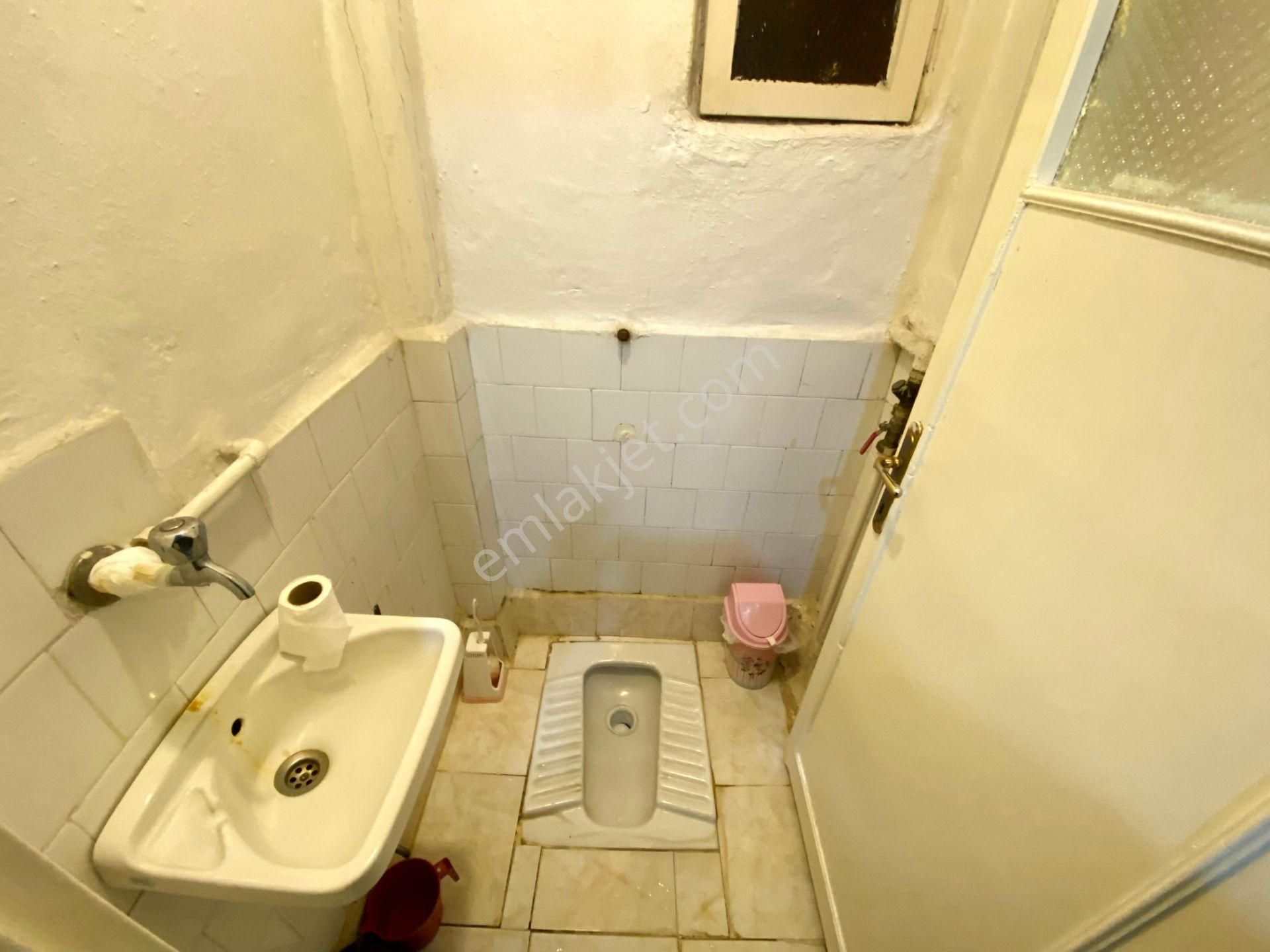 Uzman Emlak'dan İncirli Mh'de 2. Kat Konumunda 2+1 Daire - Görsel 23