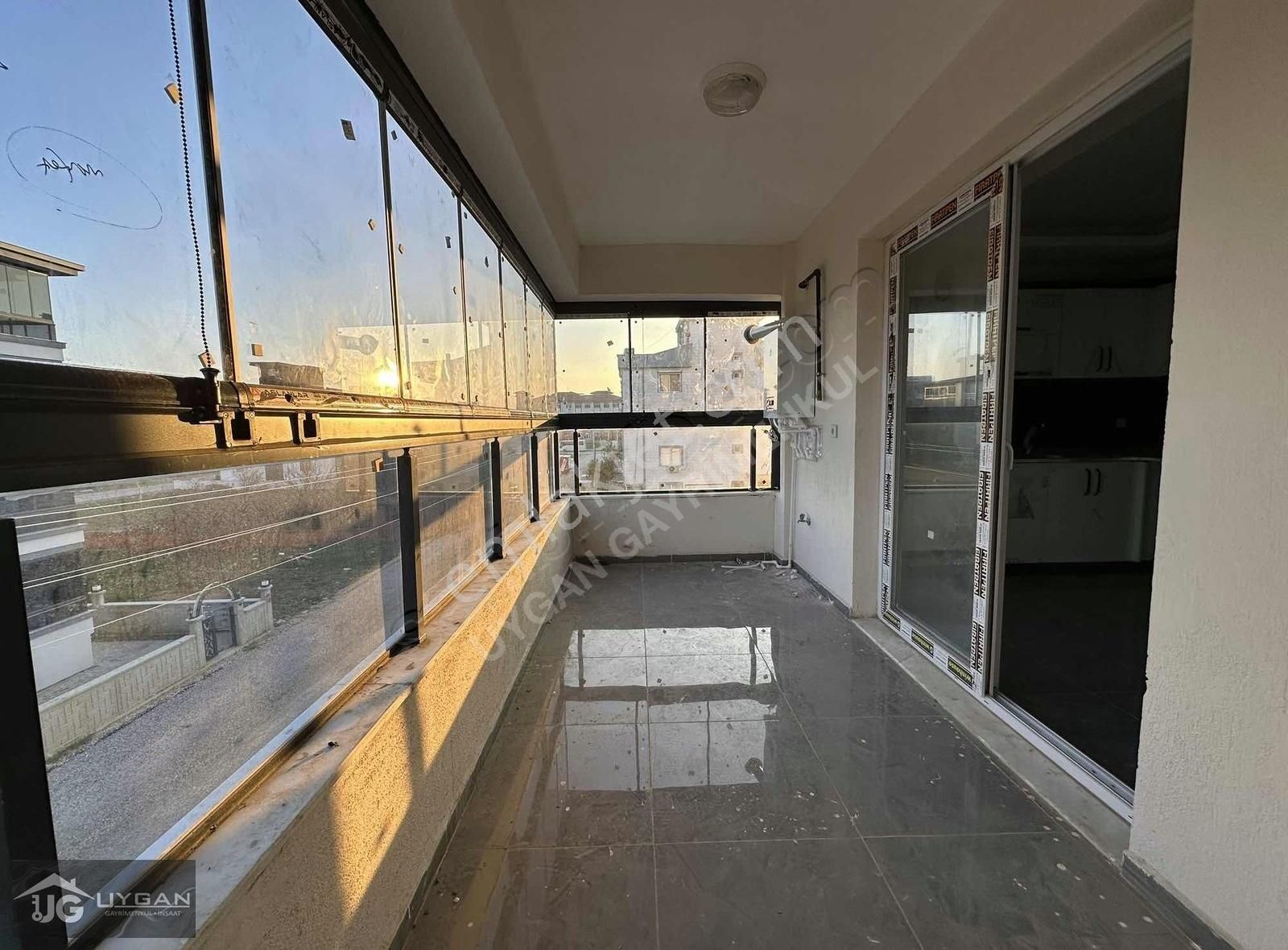 İzmir Torbalı Denize Sıfır Satılık Daire Uygan'dan Muratbey Mah. 150m² 3+1 Lüx Arakat Koruluk Mevkii