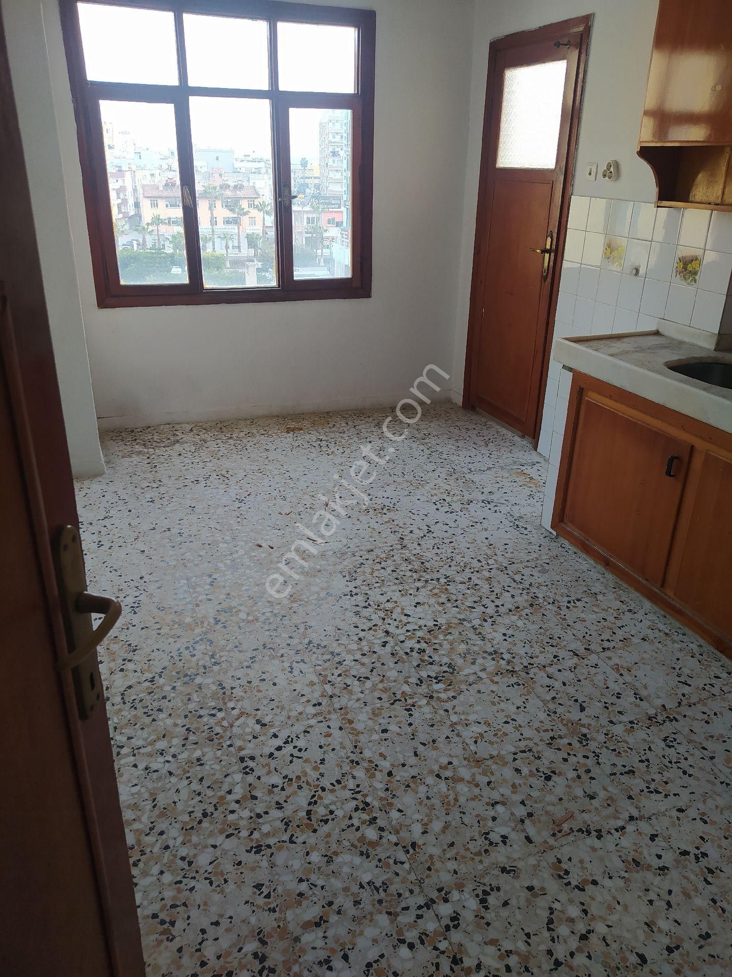 Erdemli Merkez Kiralık Daire Erdemli Merkez Mahallesi'nde Kiralık 3+1 Daire