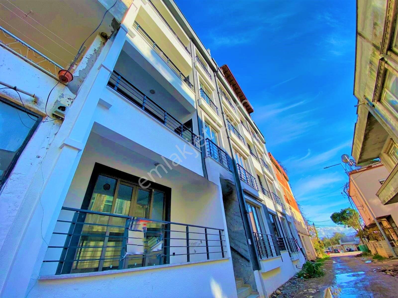 ✅✅aktif'ten Akçay Merkezde Satılık Şık Tasarımlı Ön Cephe Sıfır 2+1 Daire