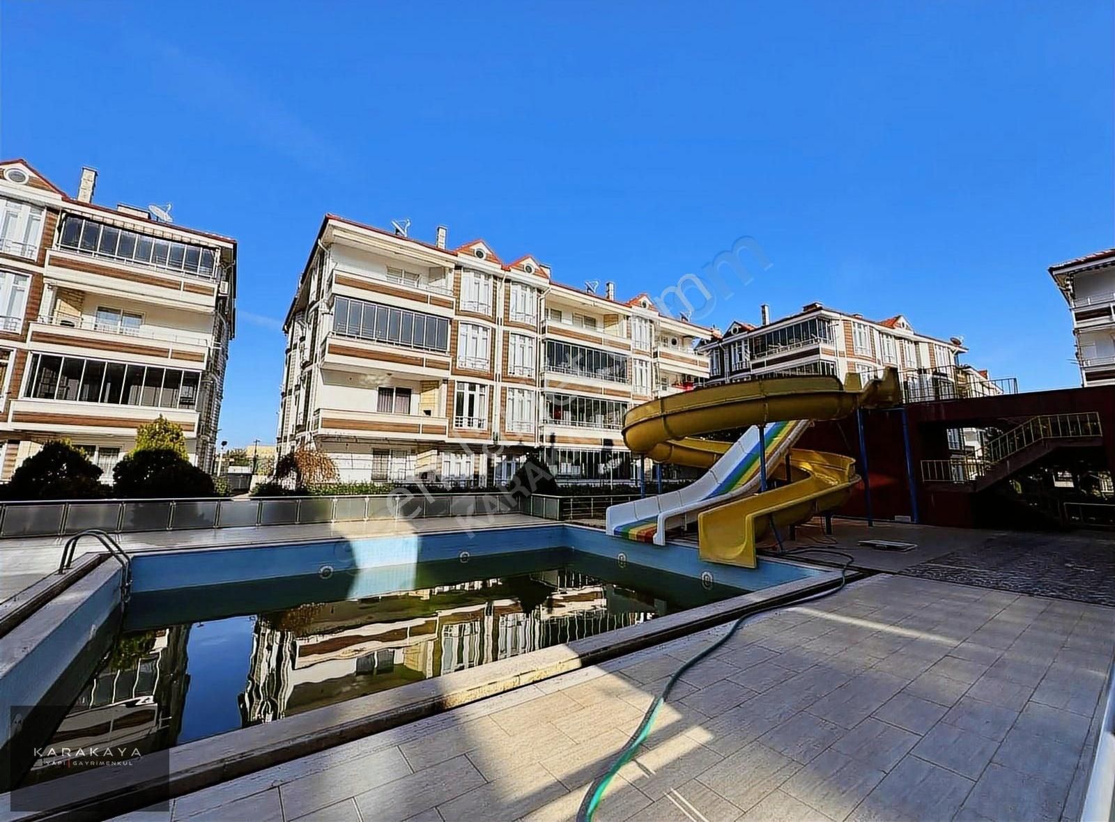 Sahile 50 M Havuz Cephe Aqua Parklı Çift Havuzlu 2+1 Daire - Görsel 21