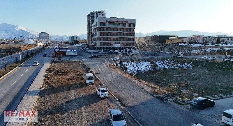 Yeşilyurt Yakınca Satılık Ticari İmarlı Yakınca'da Remax Güneş'ten Ticari+konut İmarlı Arsa