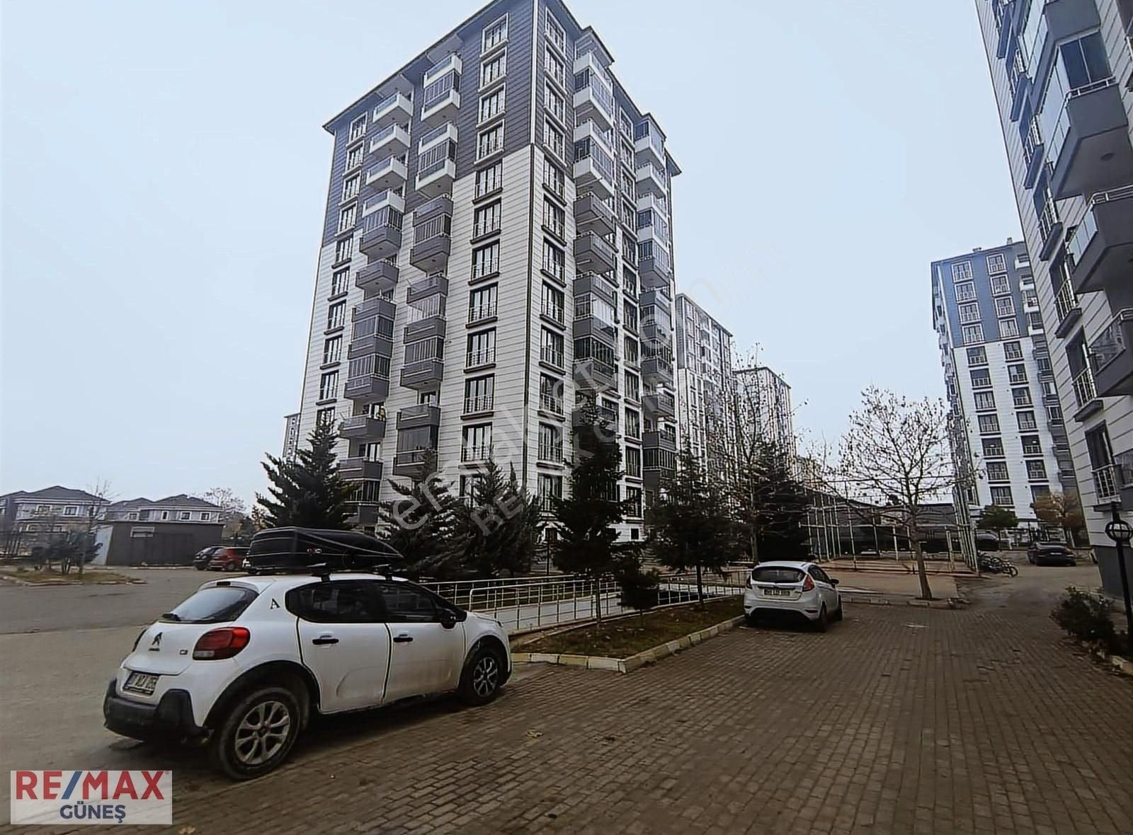 Yeşilyurt Yakınca Satılık Daire Yakınca Babür Sitesi'nde Satılık Daire