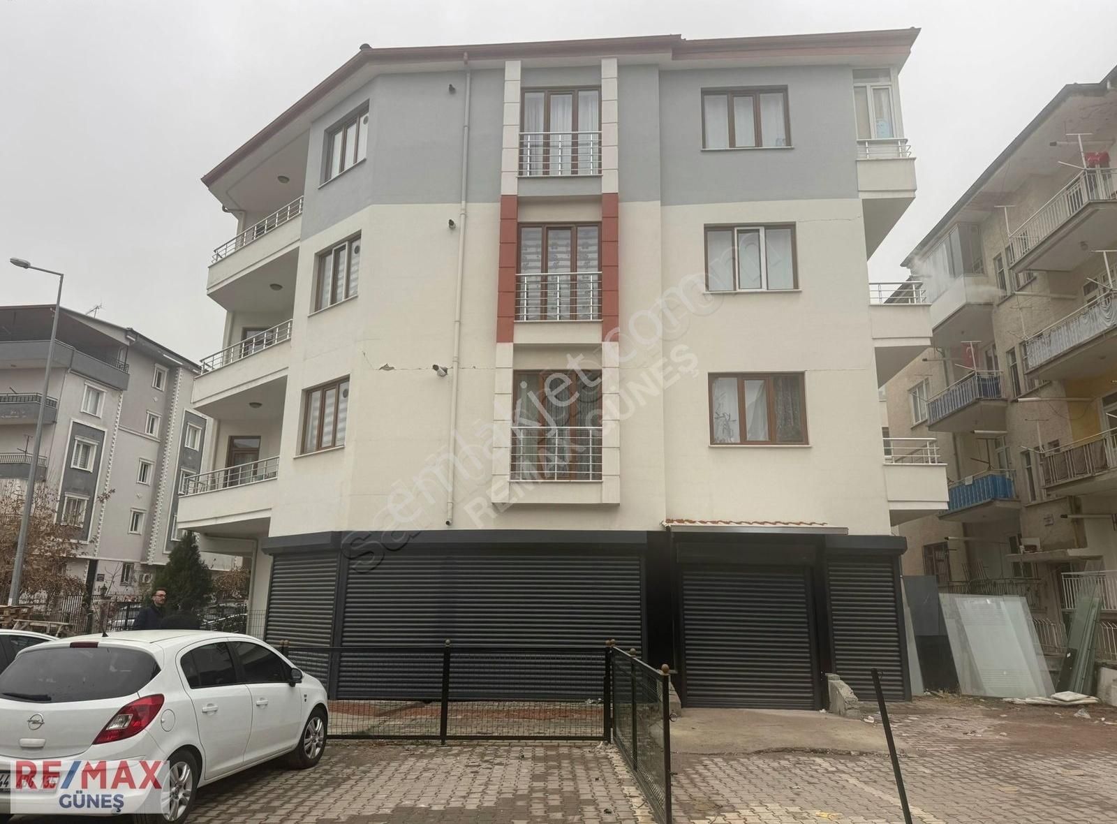 Yeşilyurt Koyunoğlu Satılık Dükkan & Mağaza Koyunoğlu'nda Remax Güneş'ten 450 Metrekare İş Yeri