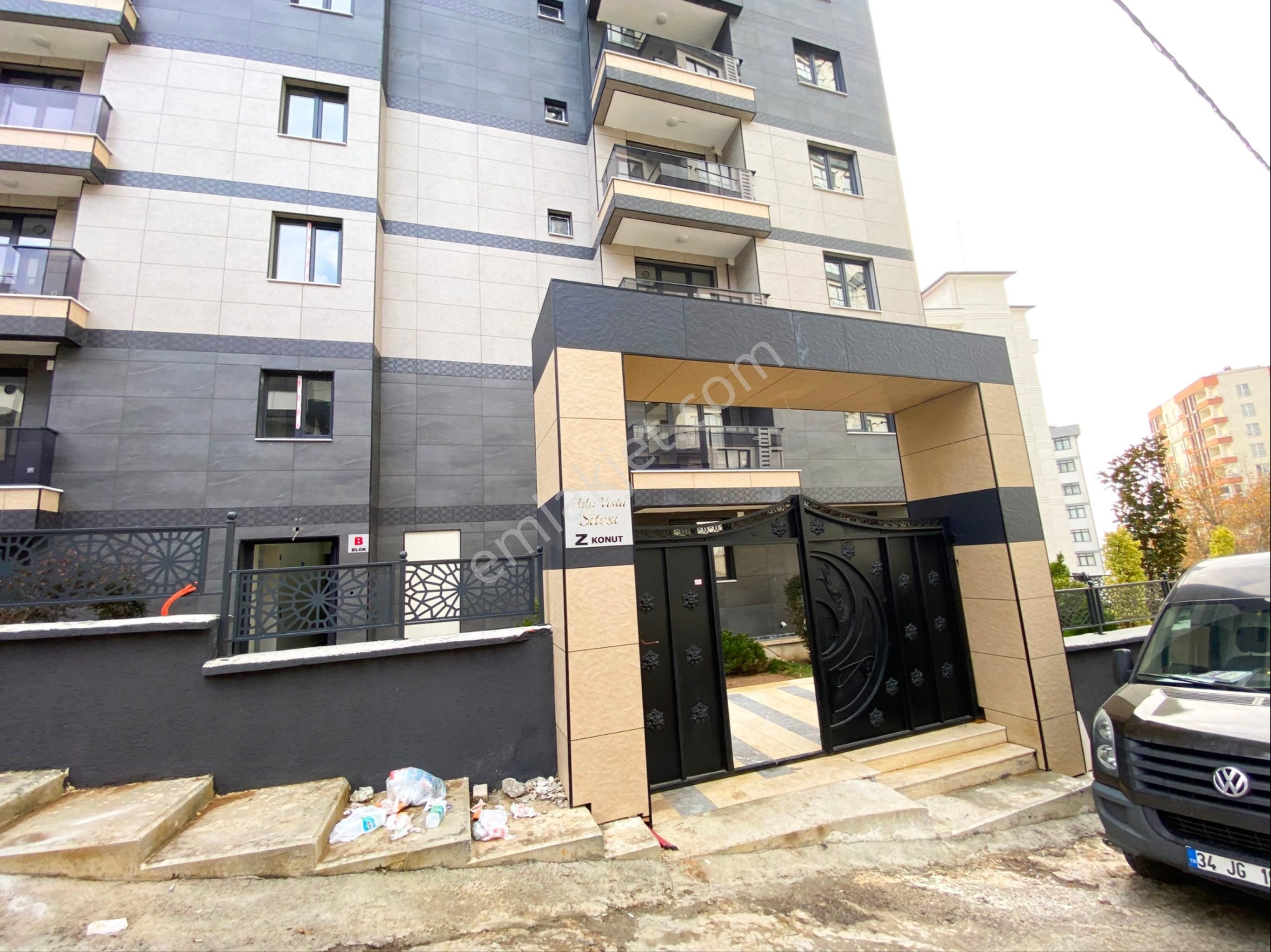 İstanbul Kartal Site İçerisinde Satılık Villa Kartal Adalar Manzaralı Satılık Villa