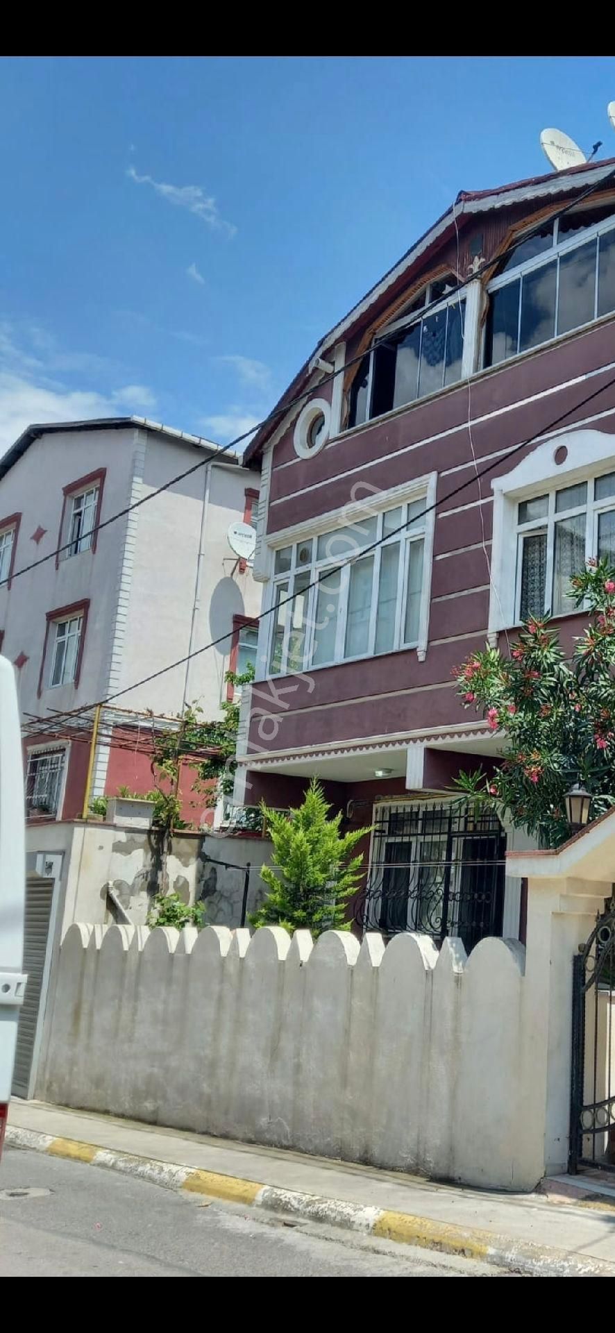 A Rsa Takaslı Pendik Esenyalıda 3 Katlı Bina - Görsel 3