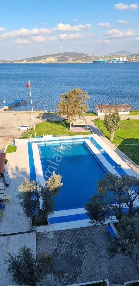 Foça Cumhuriyet Satılık Daire Yenifoça Çatlatan Sitesi Satılık Daire