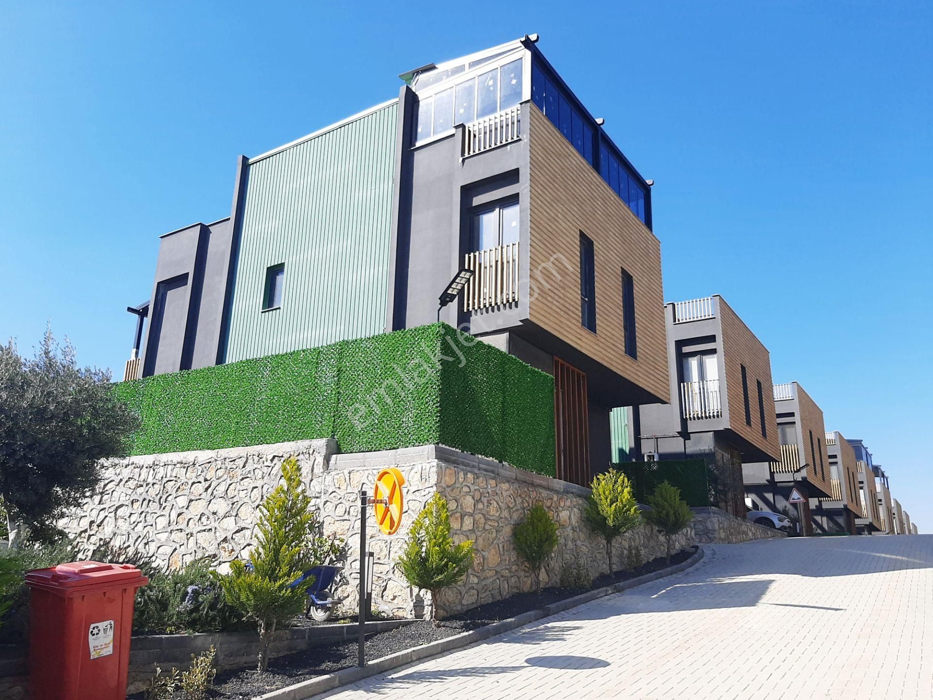 Çukurova Kabasakal Satılık Villa Site'nin En Özel Manzaralı Villası İç Mimar Tasarımlı 7/24 Özel Güvenlikli Site İçi Bağımsız Dublex